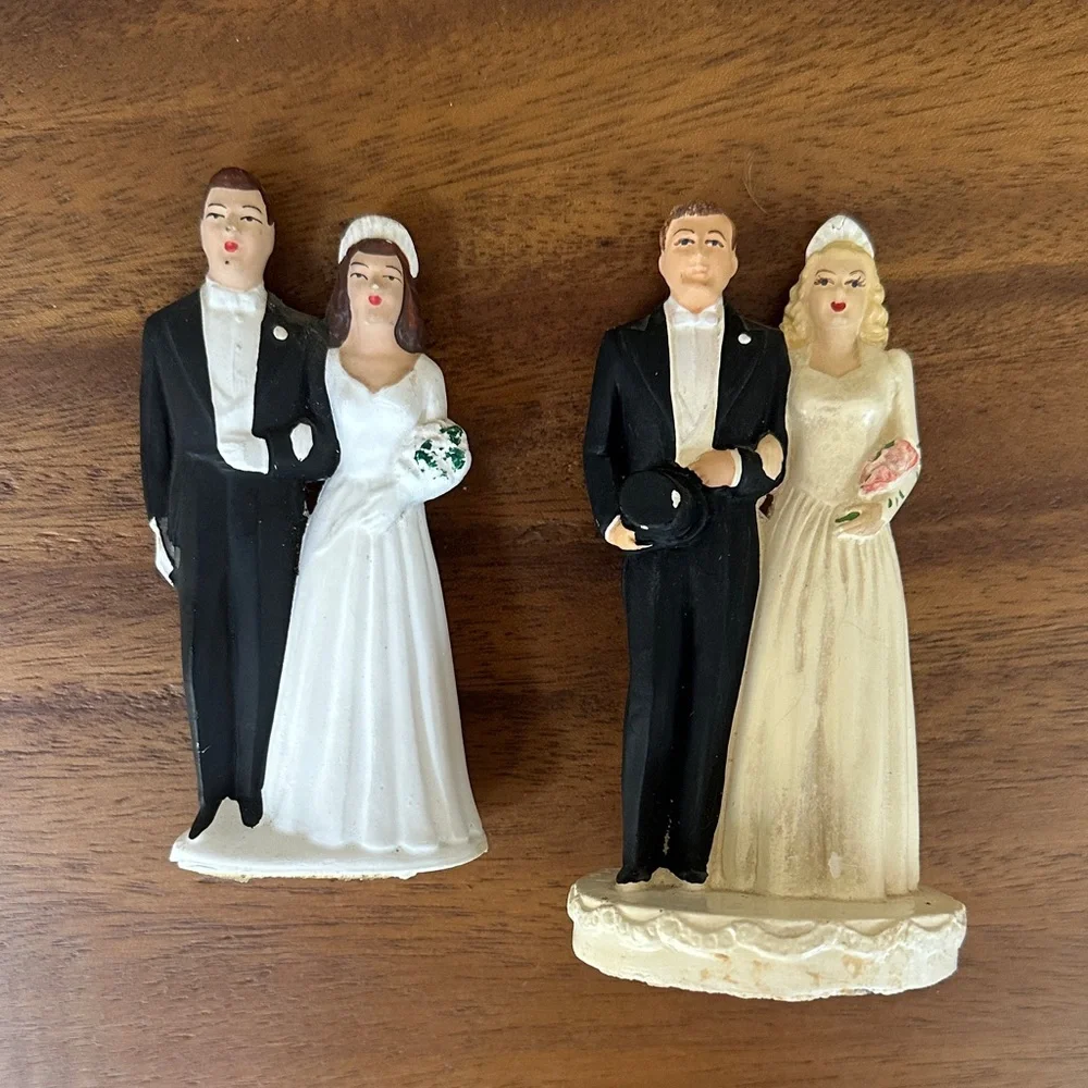 Elegant Wedding Cake Toppers Set